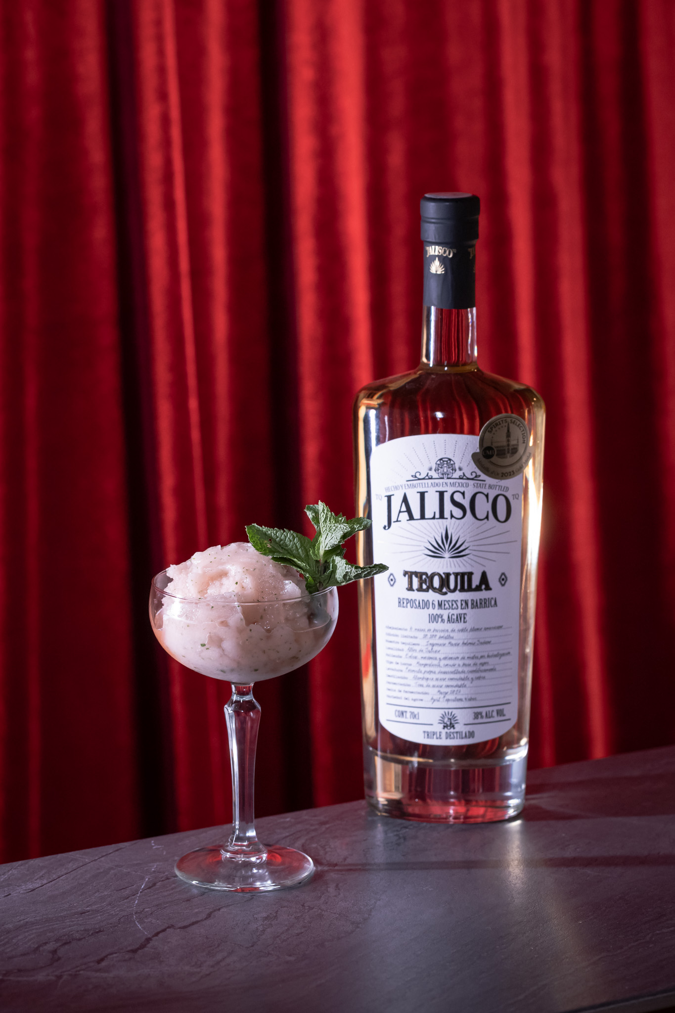 Margarita de Sandia y hierbabuena